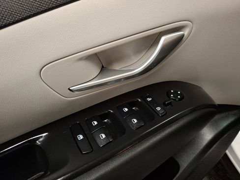 Used 2023 Hyundai Tucson SE image 14