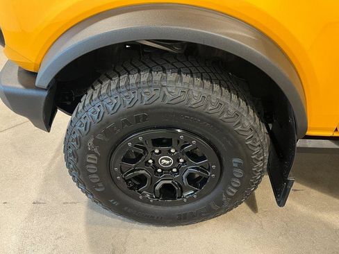 Used 2022 Ford Bronco Wildtrak image 42