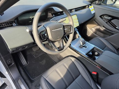 Used 2026 Land Rover Range Rover Evoque S AWD/4WD image 11
