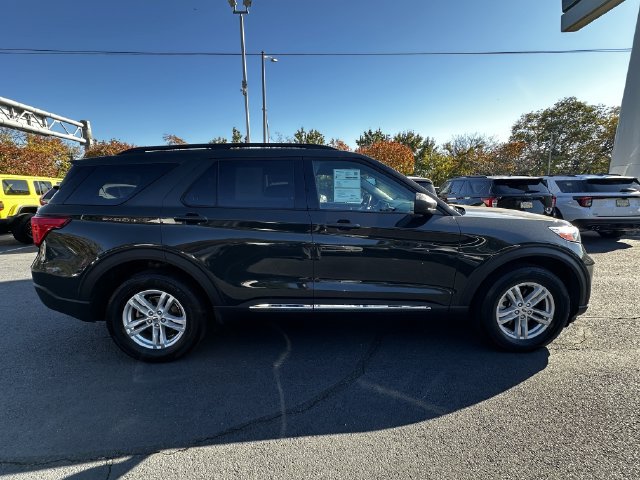 Certified 2023 Ford Explorer XLT AWD/4WD image 4