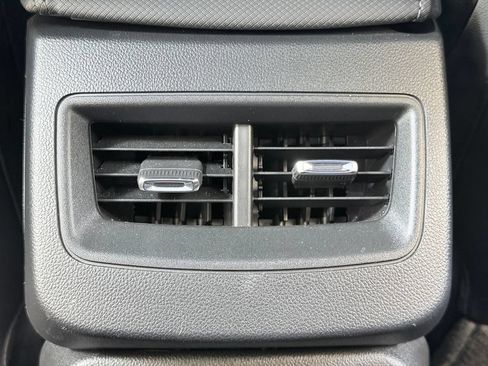 Used 2024 Chevrolet Equinox EV RS FWD image 24