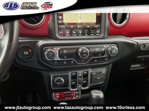 Used 2022 Jeep Gladiator Rubicon AWD/4WD image 16