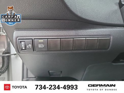 Used 2025 Toyota Corolla LE image 24