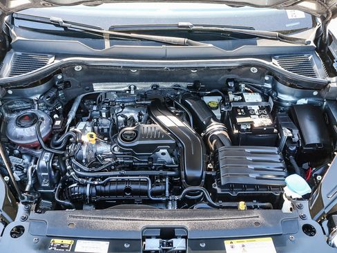 Used 2024 Volkswagen Taos S image 28