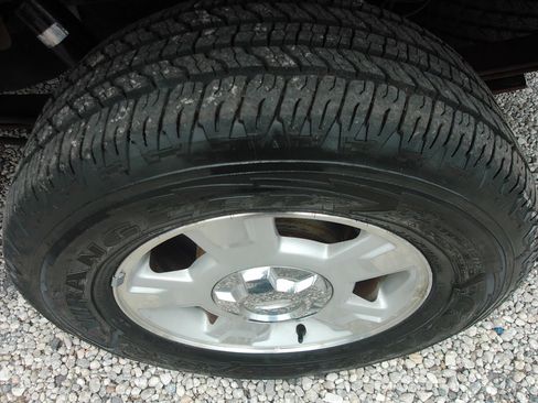 Used 2010 Ford F150 XLT RWD image 46