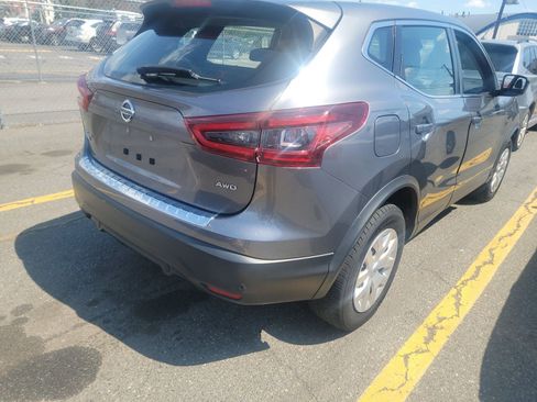 Used 2020 Nissan Rogue Sport S image 6