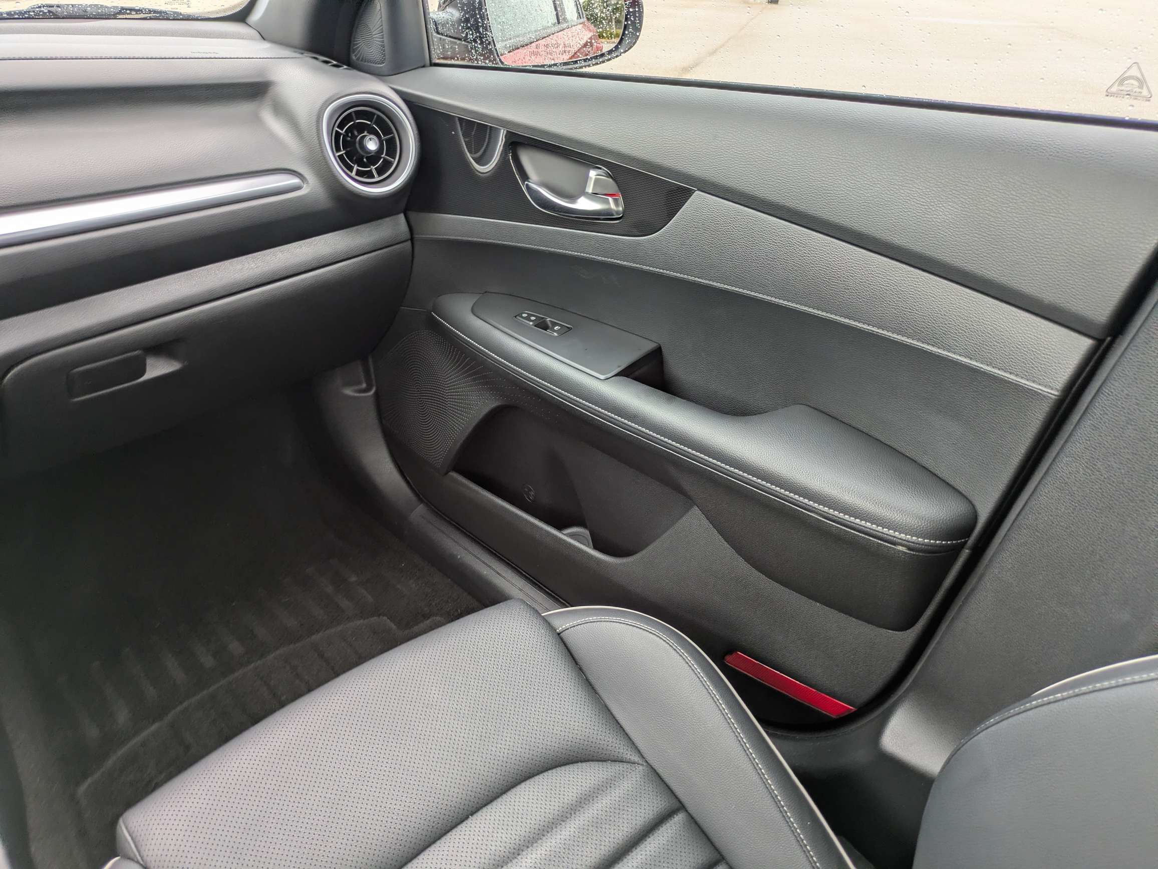 Used 2023 Kia Forte GT-Line w/ GT-Line Premium Package FWD image 16