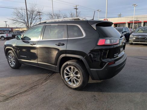 Used 2020 Jeep Cherokee Latitude Plus w/ Comfort/Convenience Group image 3