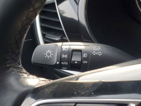 Used 2021 Kia Seltos EX image 17