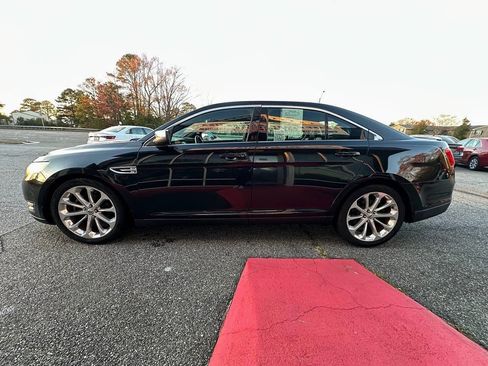 Used 2014 Ford Taurus Limited w/ Equipment Group 301A image 6