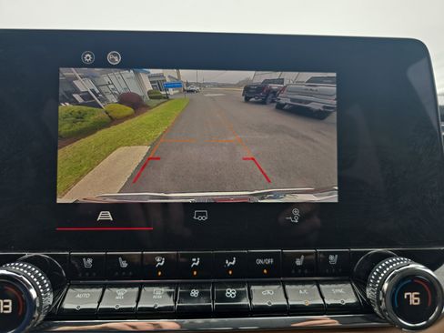 Used 2023 GMC Canyon AT4 w/ AT4 Premium Package AWD/4WD image 29