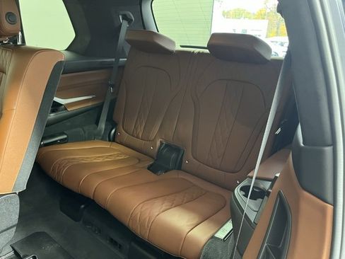 Certified 2023 BMW X7 xDrive40i w/ M Sport Package image 20