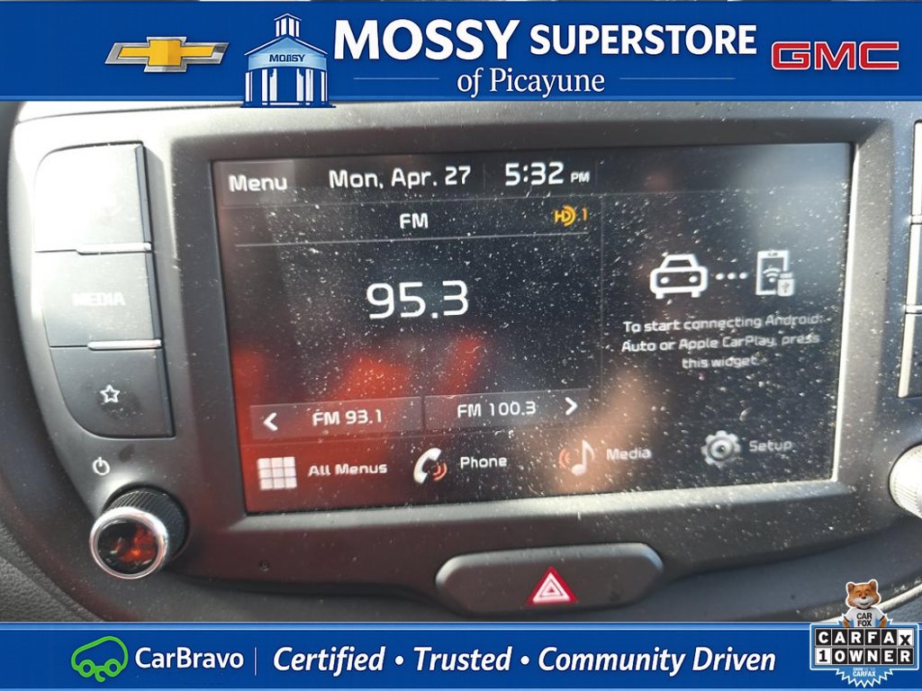 Used 2025 Kia Soul LX w/ LX Technology Package FWD image 16