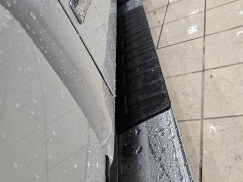 Used 2018 GMC Sierra 1500 SLT image 16