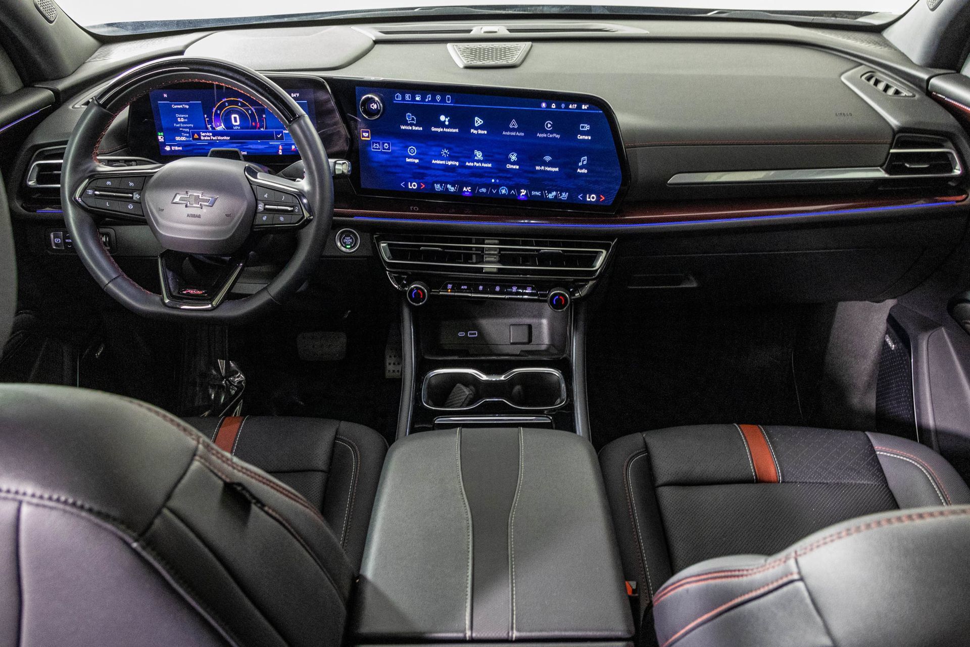 Used 2024 Chevrolet Traverse RS FWD image 30