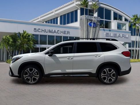 Used 2025 Subaru Ascent Limited AWD/4WD image 4