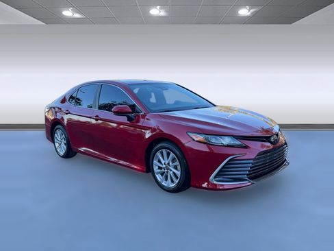 Certified 2023 Toyota Camry LE image 7