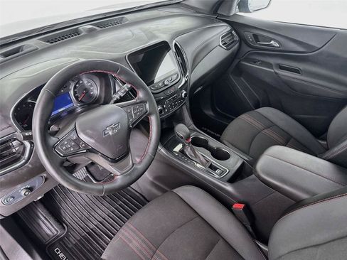 Used 2024 Chevrolet Equinox RS FWD image 11