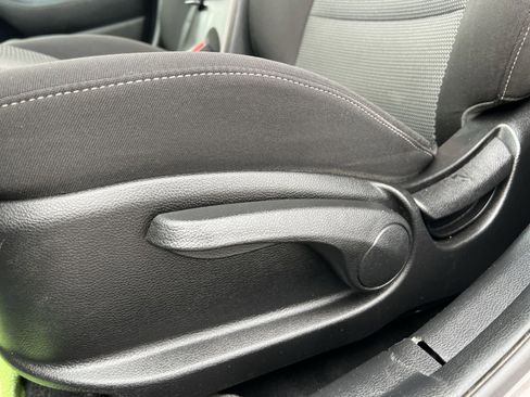 Used 2017 Kia Forte LX image 13