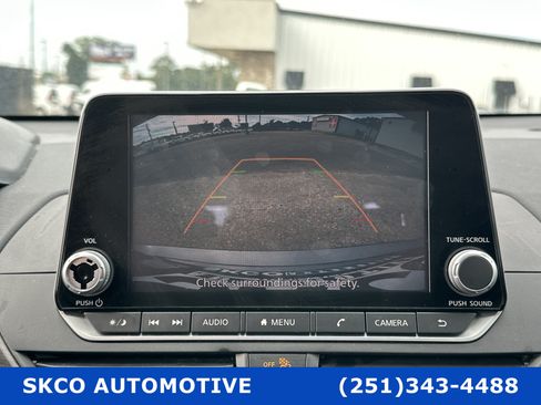 Used 2023 Nissan Altima 2.5 SV FWD image 17