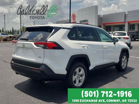 Used 2021 Toyota RAV4 XLE FWD image 5