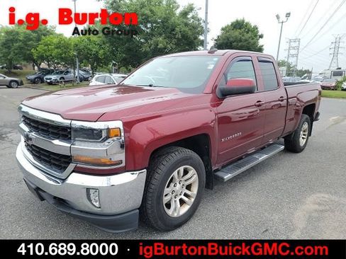 Used 2017 Chevrolet Silverado 1500 LT w/ All Star Edition AWD/4WD image 3