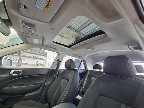 Used 2026 Hyundai Venue SEL FWD image 21