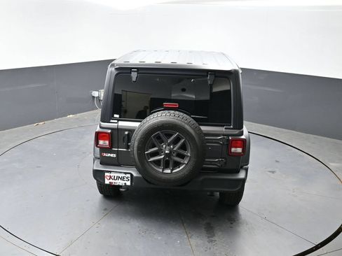 Used 2025 Jeep Wrangler Unlimited Sport AWD/4WD image 48