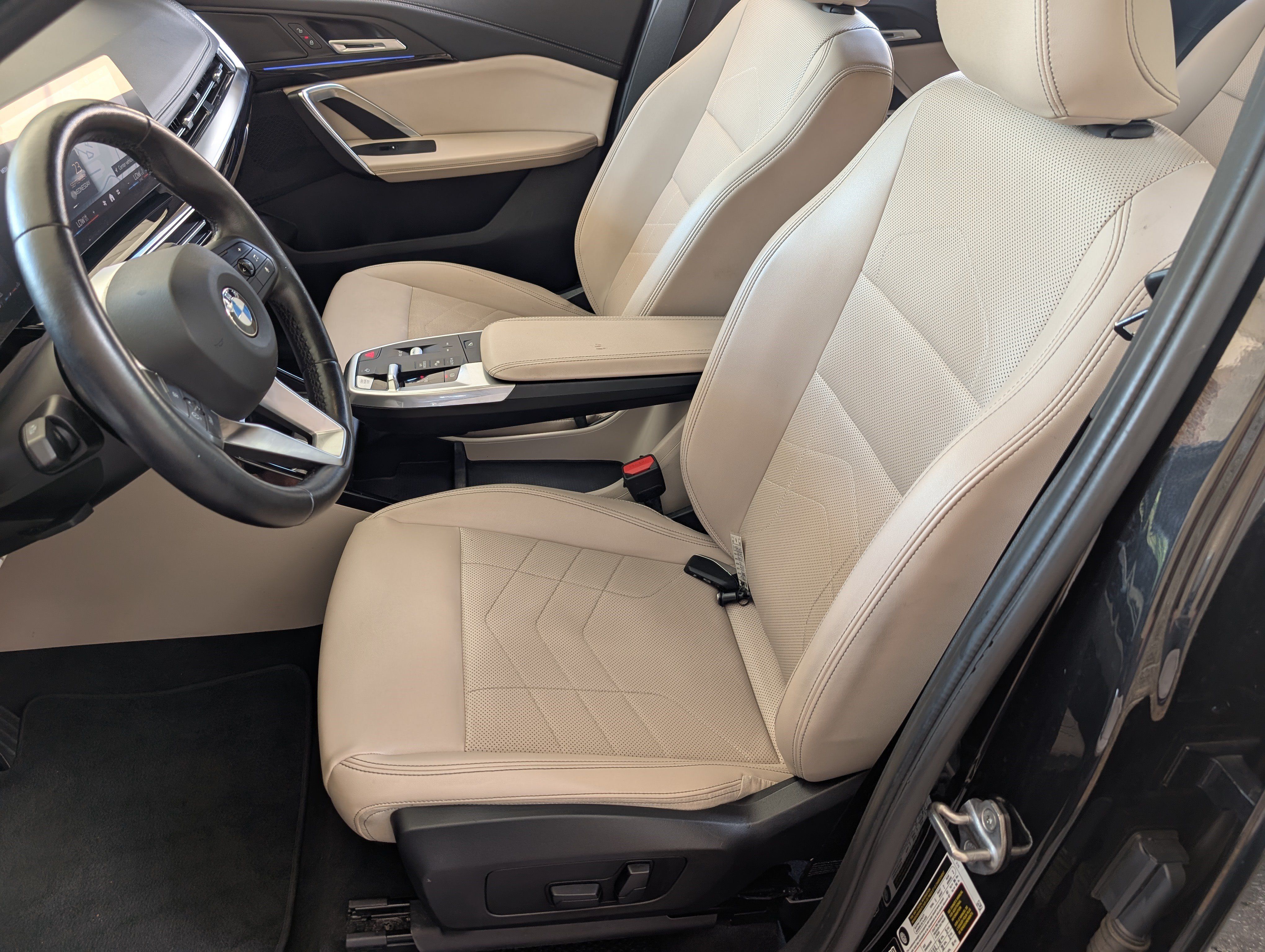 Used 2024 BMW X1 xDrive28i AWD/4WD image 17
