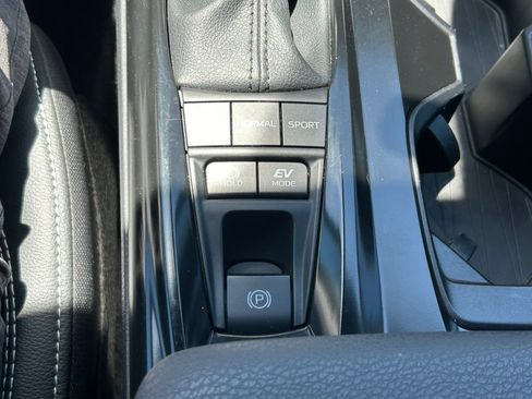 Used 2026 Toyota Camry SE w/ Multimedia Upgrade Package FWD image 28