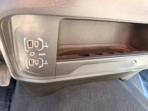 Used 2024 RAM 3500 Big Horn AWD/4WD image 29