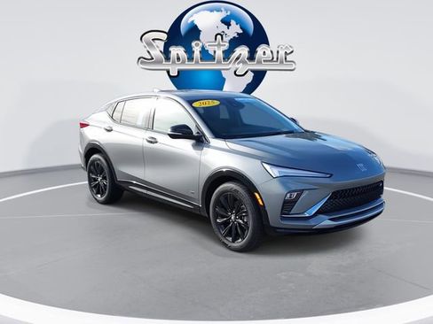 Certified 2025 Buick Envista Sport Touring w/ Convenience I Package image 2