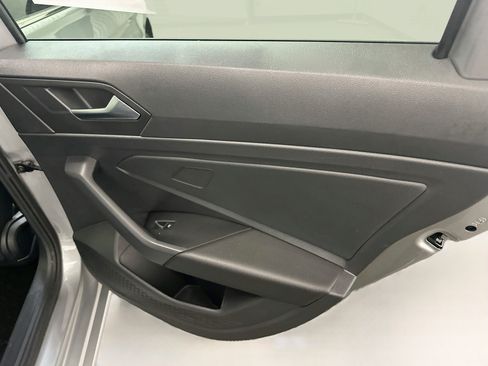 Used 2022 Volkswagen Jetta SE FWD image 31