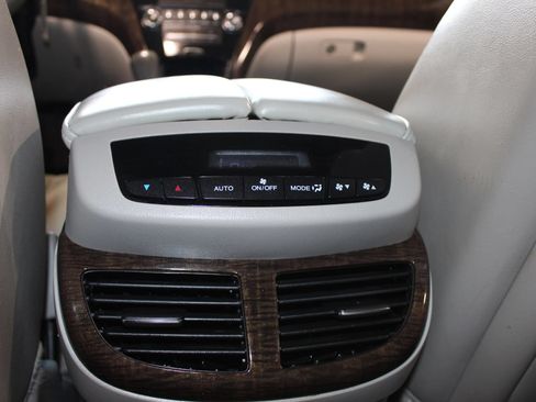 Used 2010 Acura MDX AWD/4WD image 27