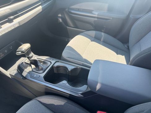 Used 2025 Kia K4 LXS image 40