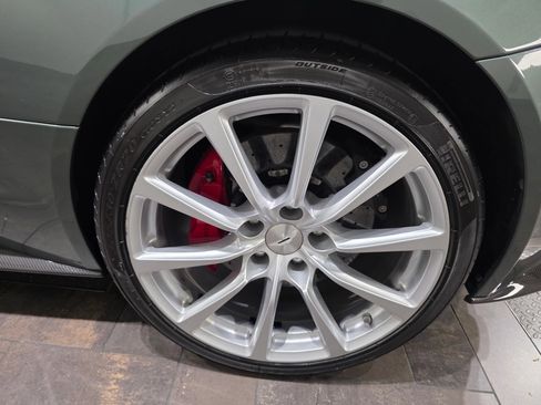 Used 2016 Aston Martin Vanquish RWD image 4