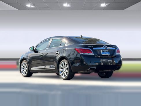 Used 2010 Buick LaCrosse CXS w/ Touring Package image 3