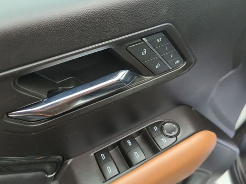 Used 2023 GMC Canyon AT4 w/ AT4 Premium Package image 19