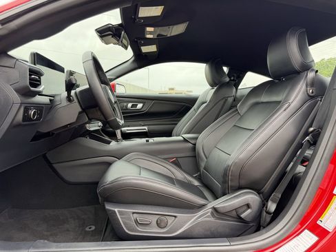 Used 2026 Ford Mustang Premium RWD image 26
