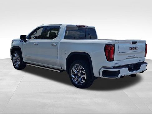 Used 2023 GMC Sierra 1500 Denali w/ Denali Reserve Package AWD/4WD image 4