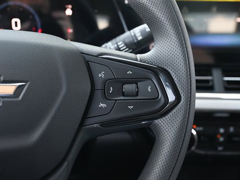 New 2026 Chevrolet Trax LT w/ LPO, Blackout Package image 20