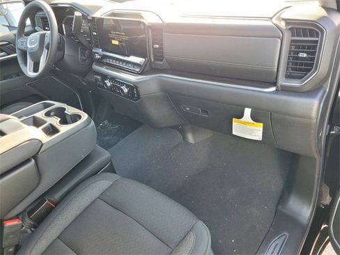 New 2026 GMC Sierra 1500 Elevation image 17