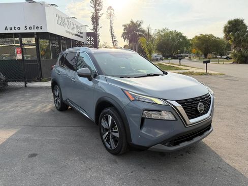 Used 2021 Nissan Rogue SL AWD/4WD image 3