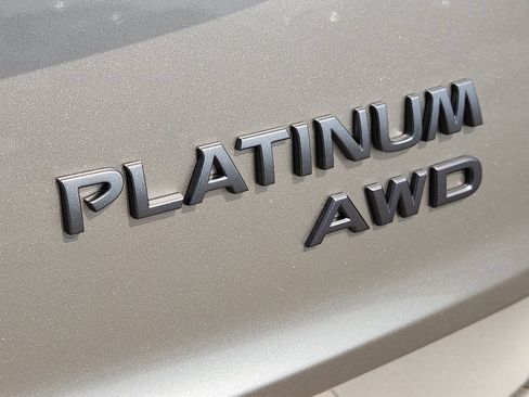 New 2026 Nissan Rogue Platinum w/ Platinum Premium Package AWD/4WD image 8