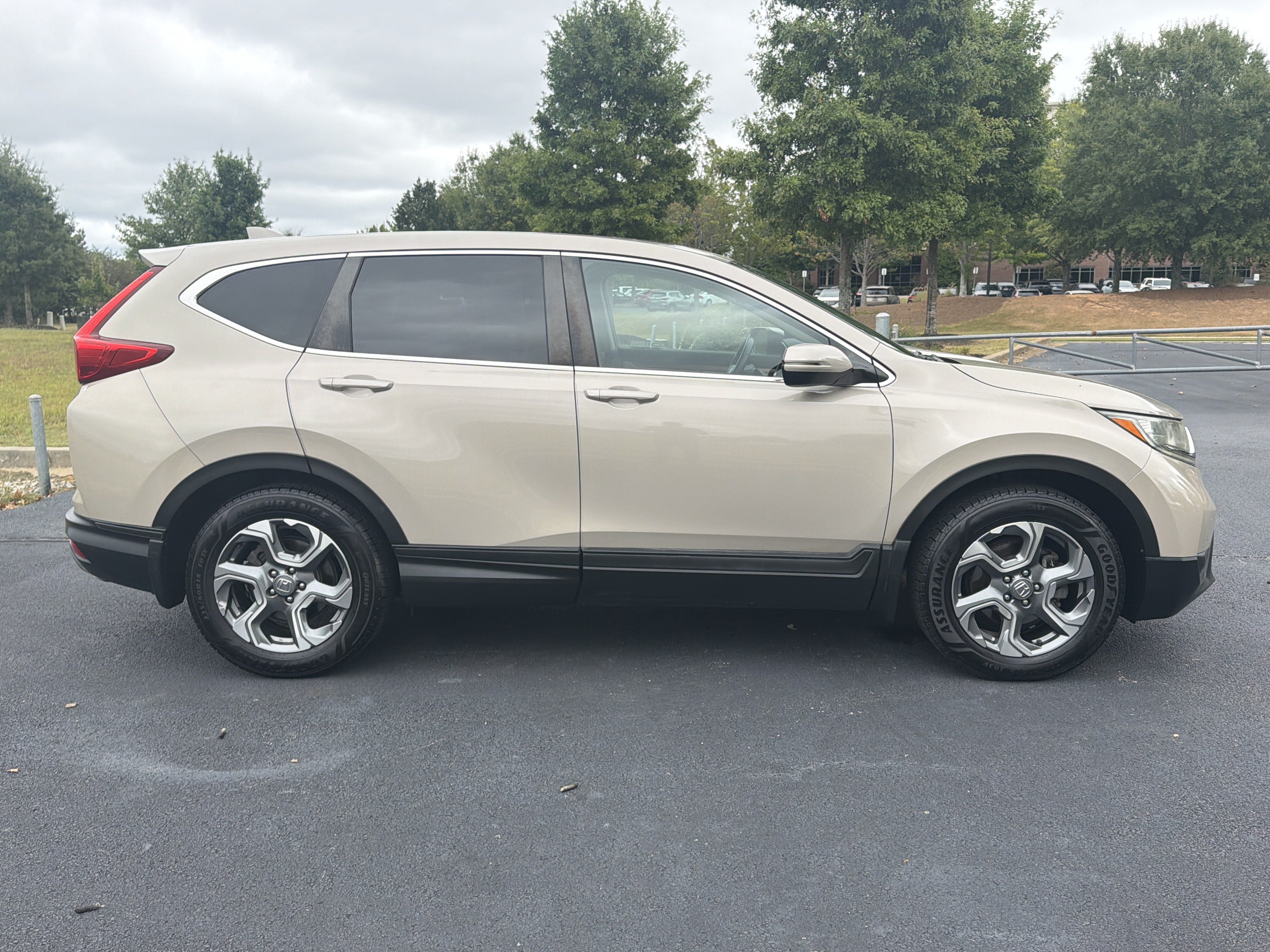 Used 2019 Honda CR-V EX-L image 10