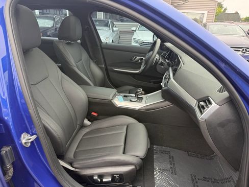 Used 2020 BMW 330i xDrive Sedan w/ M Sport Package AWD/4WD image 13