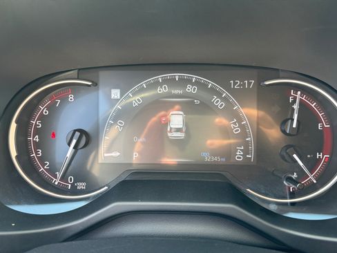 Used 2025 Toyota RAV4 LE AWD/4WD image 10