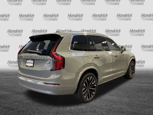 Used 2025 Volvo XC90 B6 Plus image 10