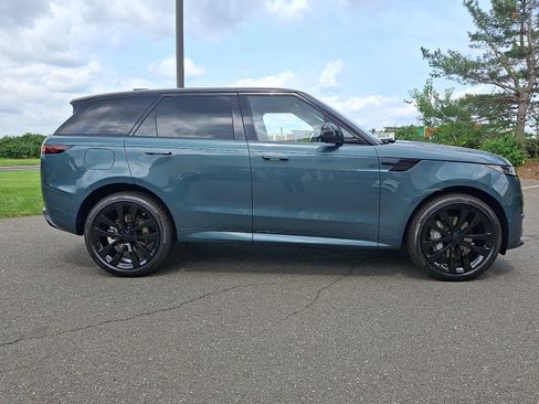 New 2026 Land Rover Range Rover Sport Dynamic SE AWD/4WD image 7