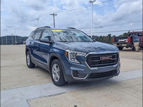 Used 2024 GMC Terrain SLE w/ Driver Convenience Package AWD/4WD image 5